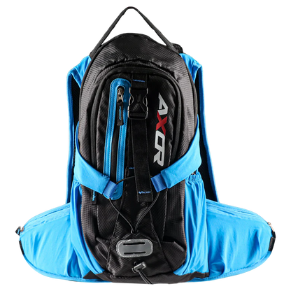 AXOR Oasis hydration backpack featuring a built-in 2-liter leak-proof water bladder with a bite valve for easy drinking. The bag has an ergonomic padded back panel with a breathable ventilation system for comfort, multiple zippered compartments for storing gear, and reflective elements for low-light visibility. Perfect for motorcycle riding, cycling, and trekking. Motorizzr