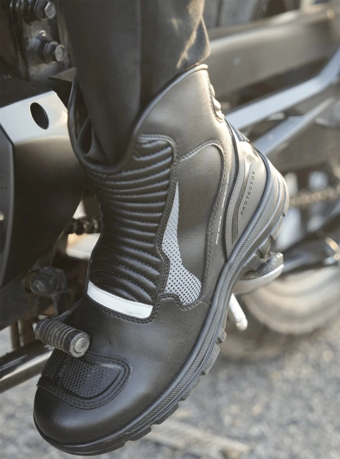 SOLACE Scout Motorcycle Boots - Black Grey